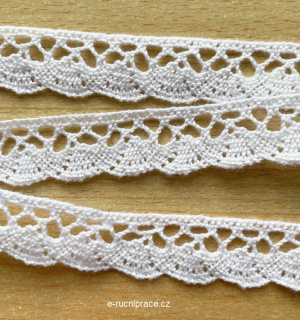 Krajka paličkovaná bílá; š. 20 mm; délka 1 metr