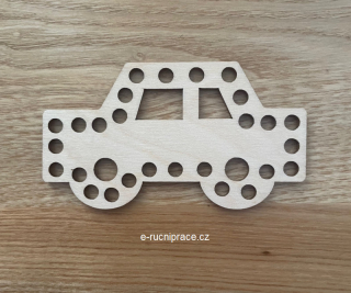 Dřevěné auto k vyšívání